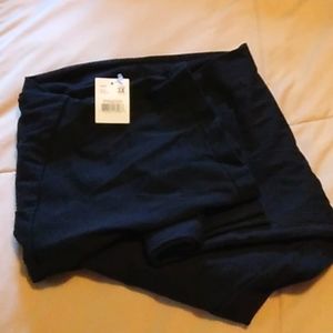 Maternity capri leggings